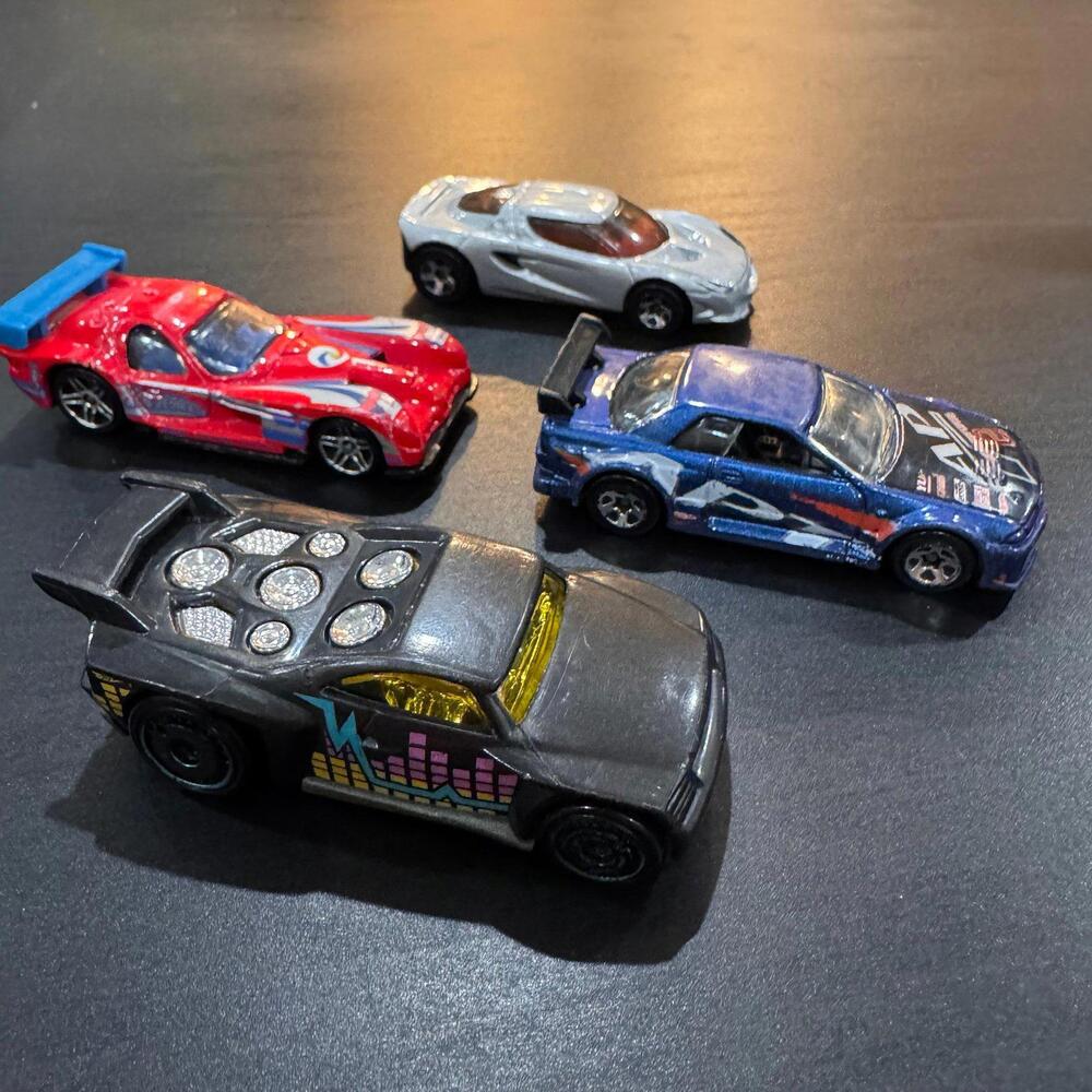 Hot Wheels Die Cast Cars Lot of 4